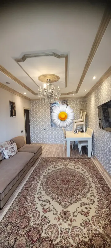 Satılır 2 otaqlı köhnə tikili 70 m²