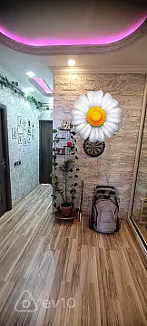 Satılır 2 otaqlı köhnə tikili 70 m²