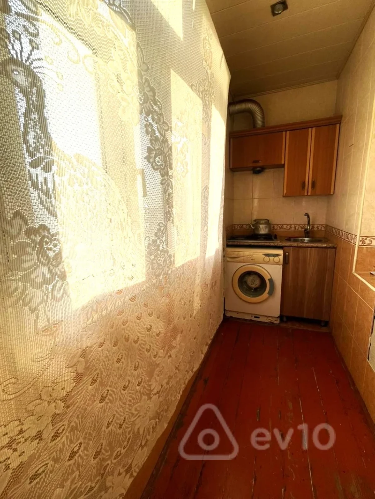 Kirayə verilir 3 otaqlı köhnə tikili 72 m²