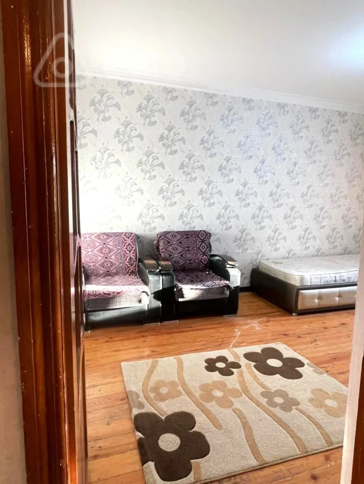 Kirayə verilir 3 otaqlı köhnə tikili 72 m²