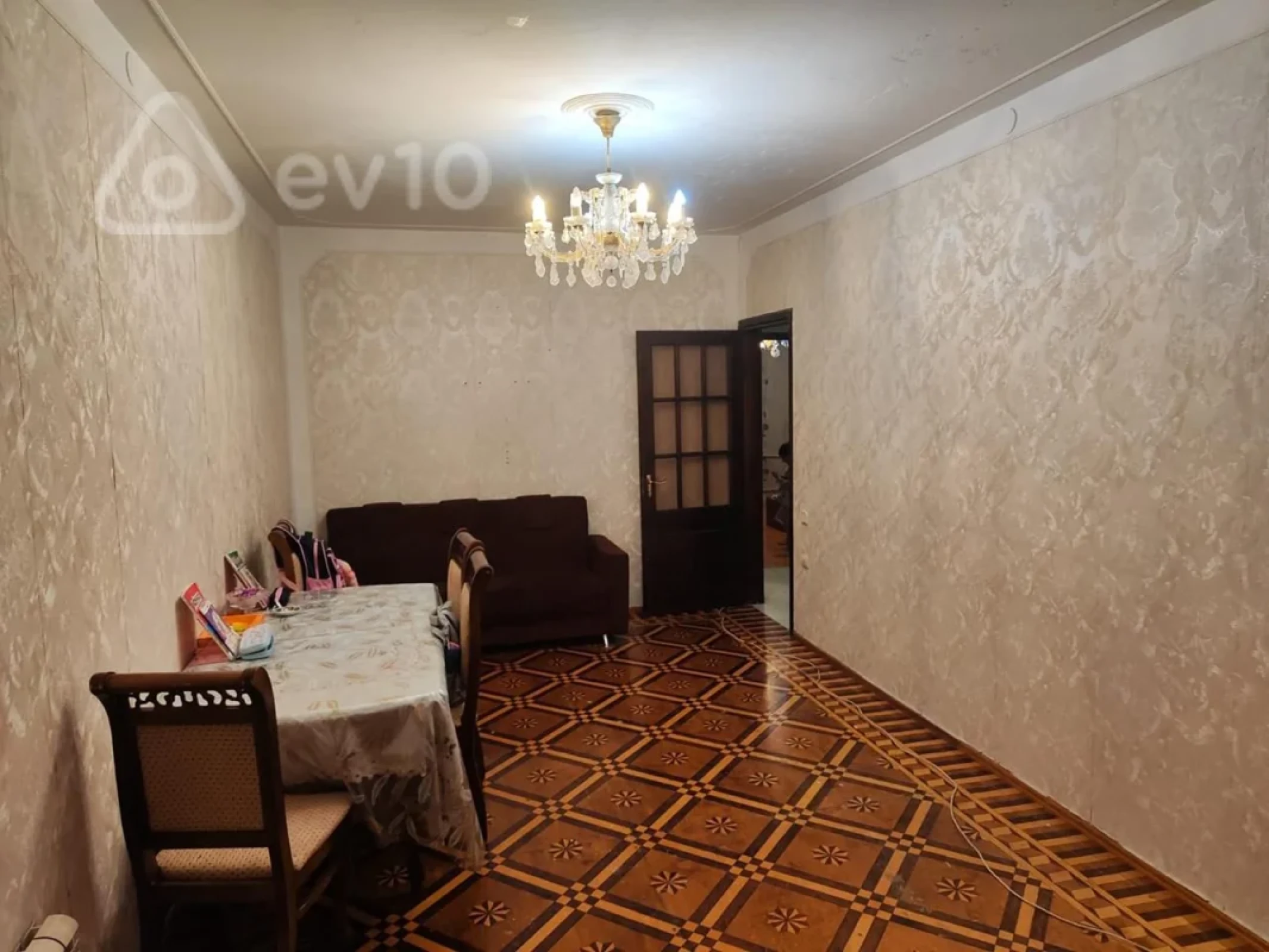 Kirayə verilir 3 otaqlı köhnə tikili 75 m²