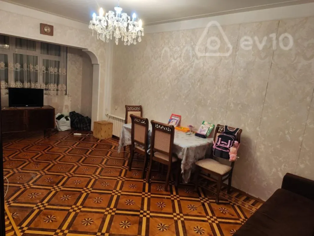 Kirayə verilir 3 otaqlı köhnə tikili 75 m²