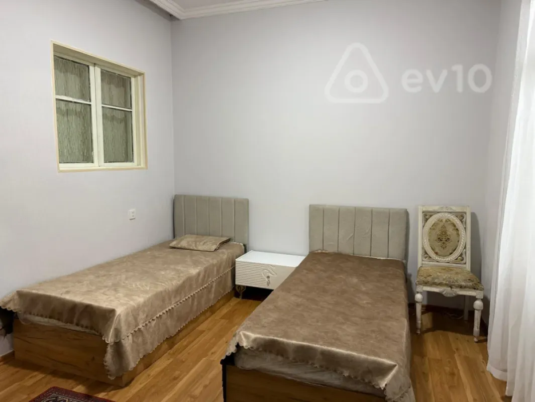 Kirayə verilir 2 otaqlı həyət evi 80 m²