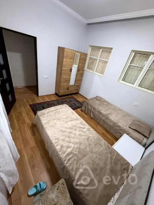 Kirayə verilir 2 otaqlı həyət evi 80 m²