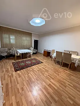 Kirayə verilir 2 otaqlı həyət evi 80 m²