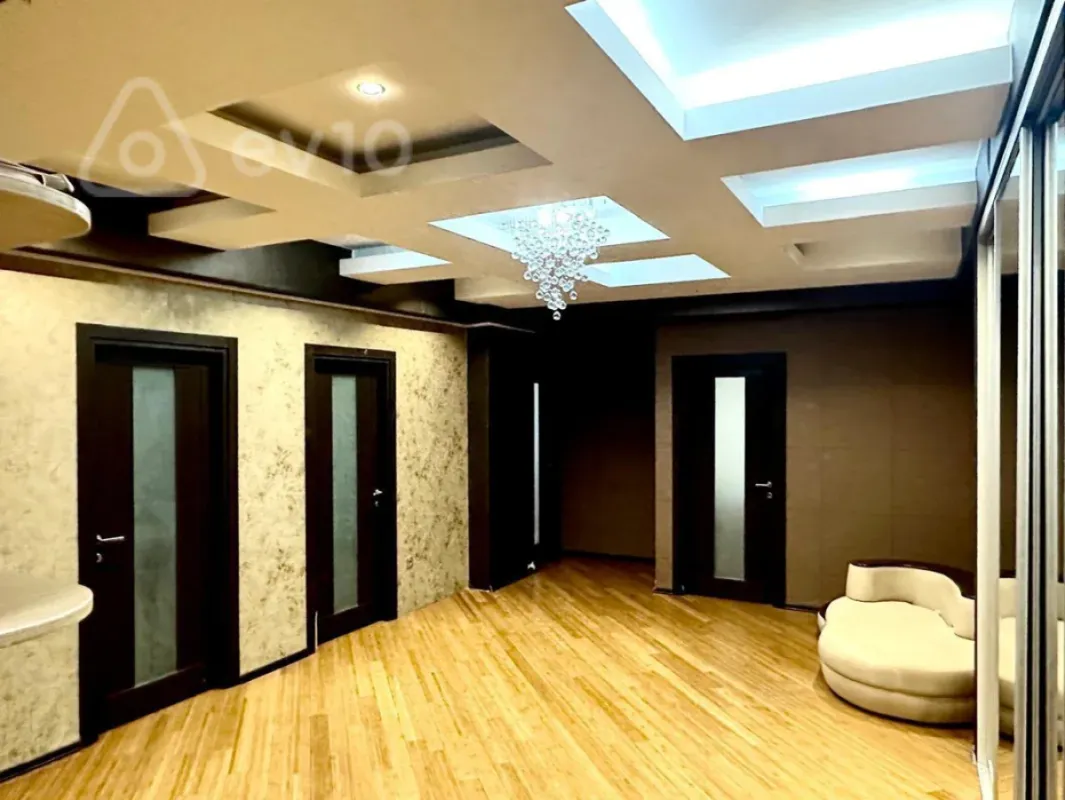 Satılır 3 otaqlı yeni tikili 170 m²