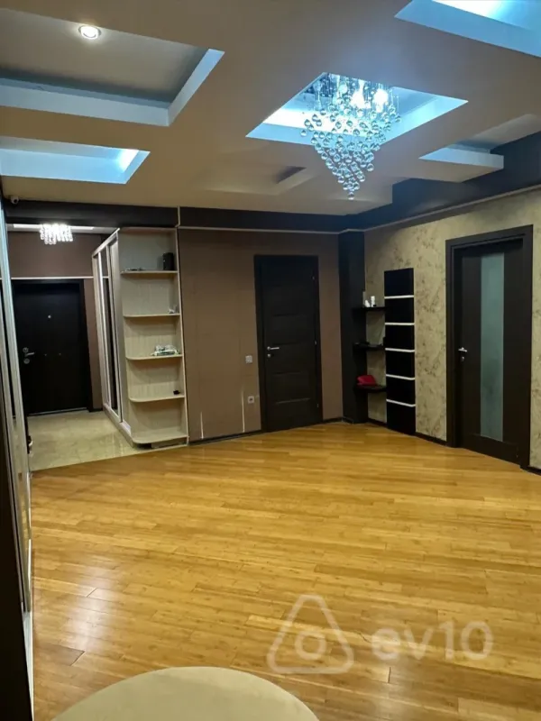 Satılır 3 otaqlı yeni tikili 170 m²