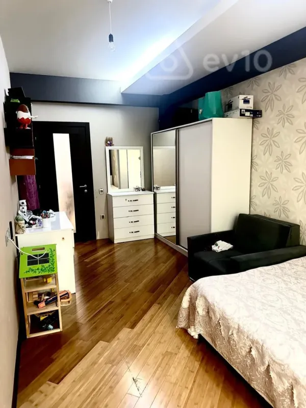 Satılır 3 otaqlı yeni tikili 170 m²