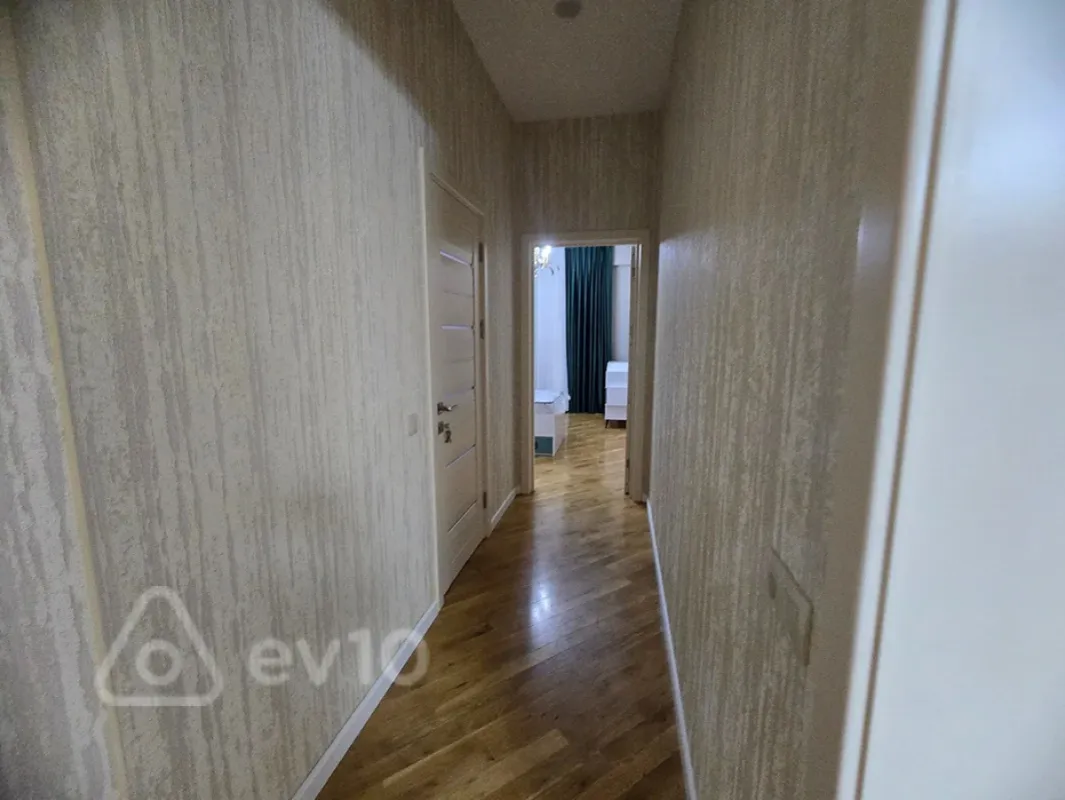 Kirayə verilir 3 otaqlı yeni tikili 110 m²
