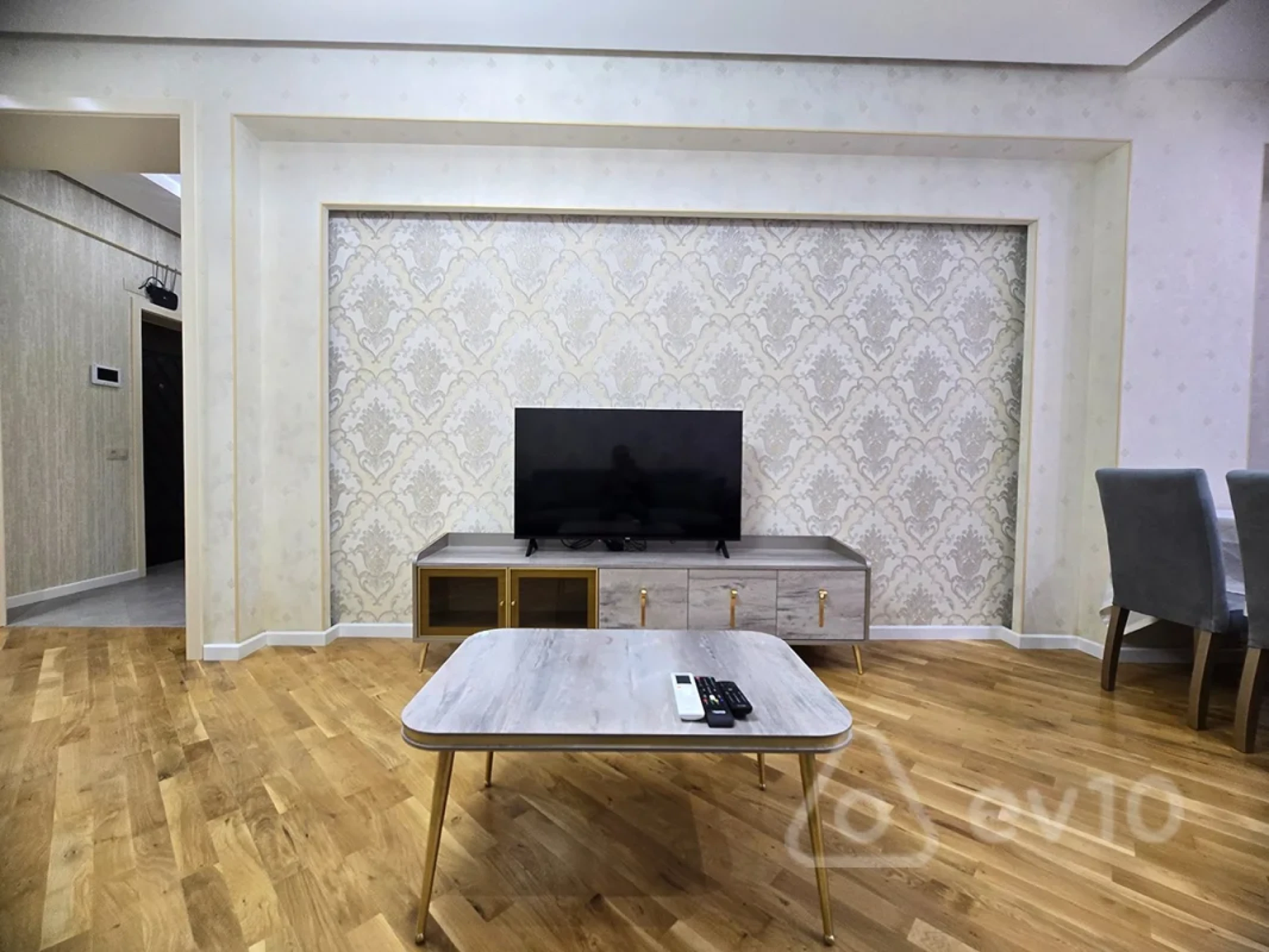 Kirayə verilir 3 otaqlı yeni tikili 110 m²
