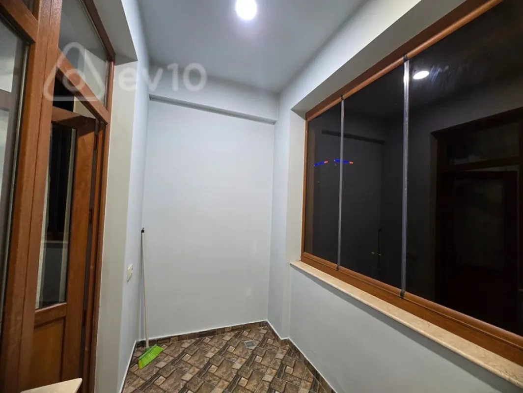 Kirayə verilir 3 otaqlı yeni tikili 110 m²