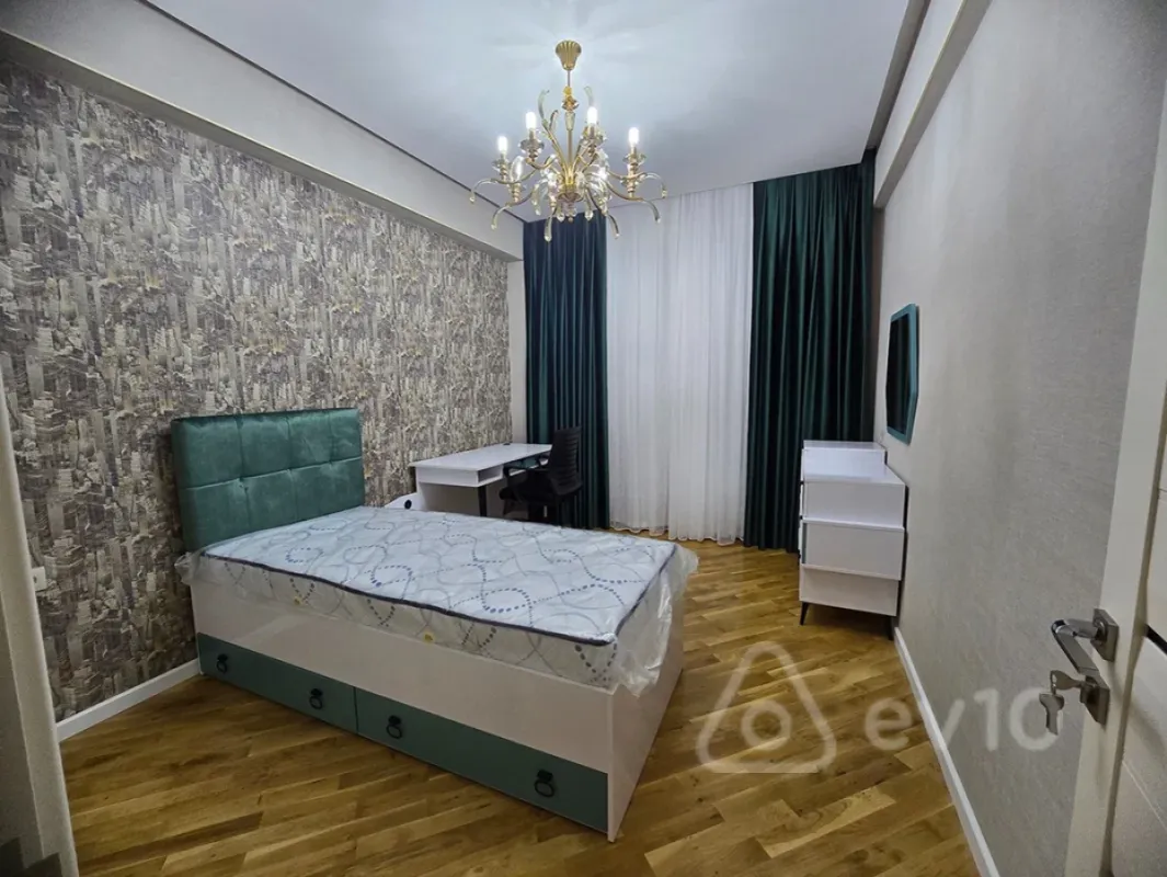 Kirayə verilir 3 otaqlı yeni tikili 110 m²