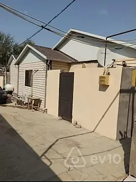 Satılır 3 otaqlı həyət evi 90 m²