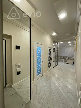 Satılır 2 otaqlı köhnə tikili 53 m²