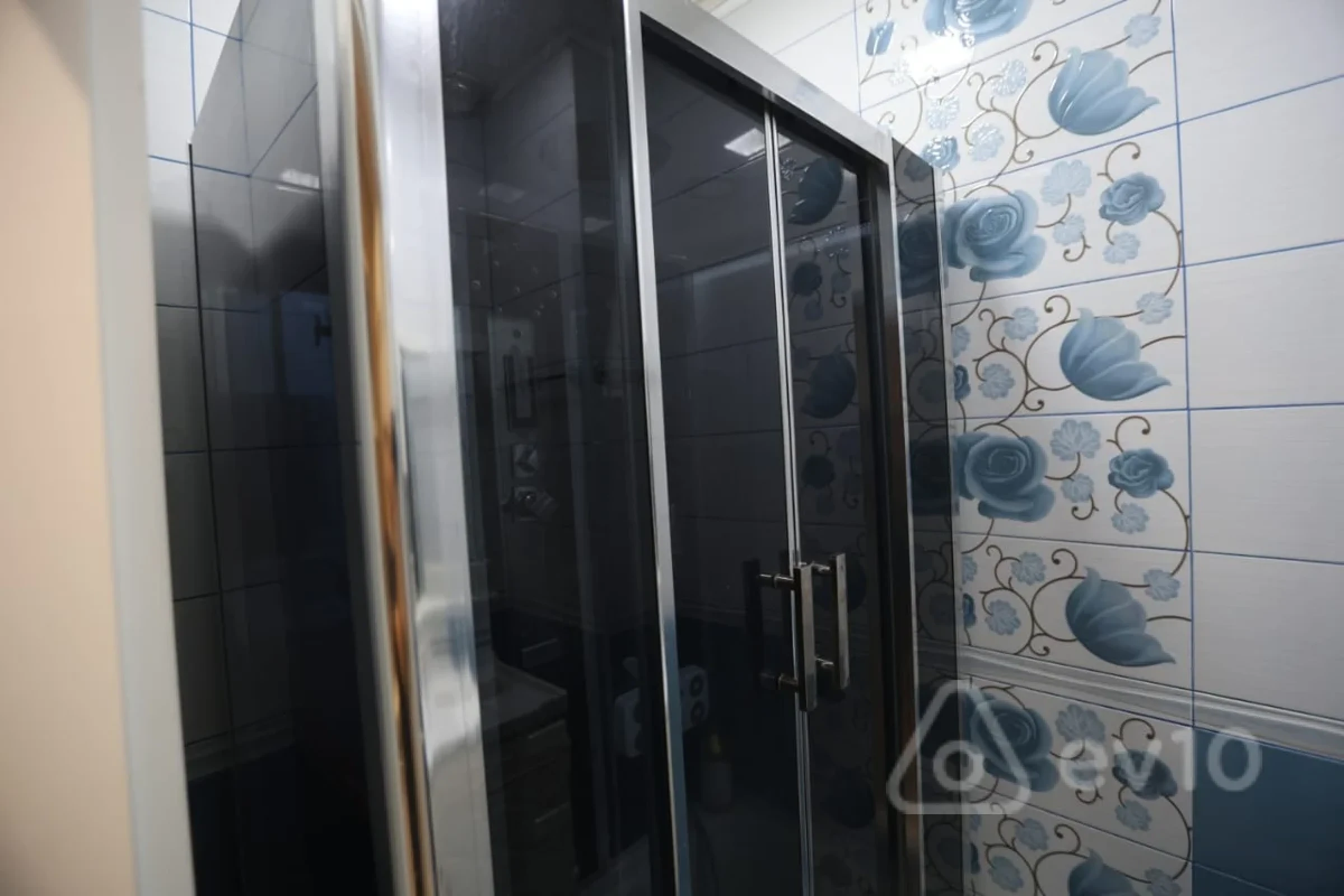 Satılır 3 otaqlı yeni tikili 100 m²