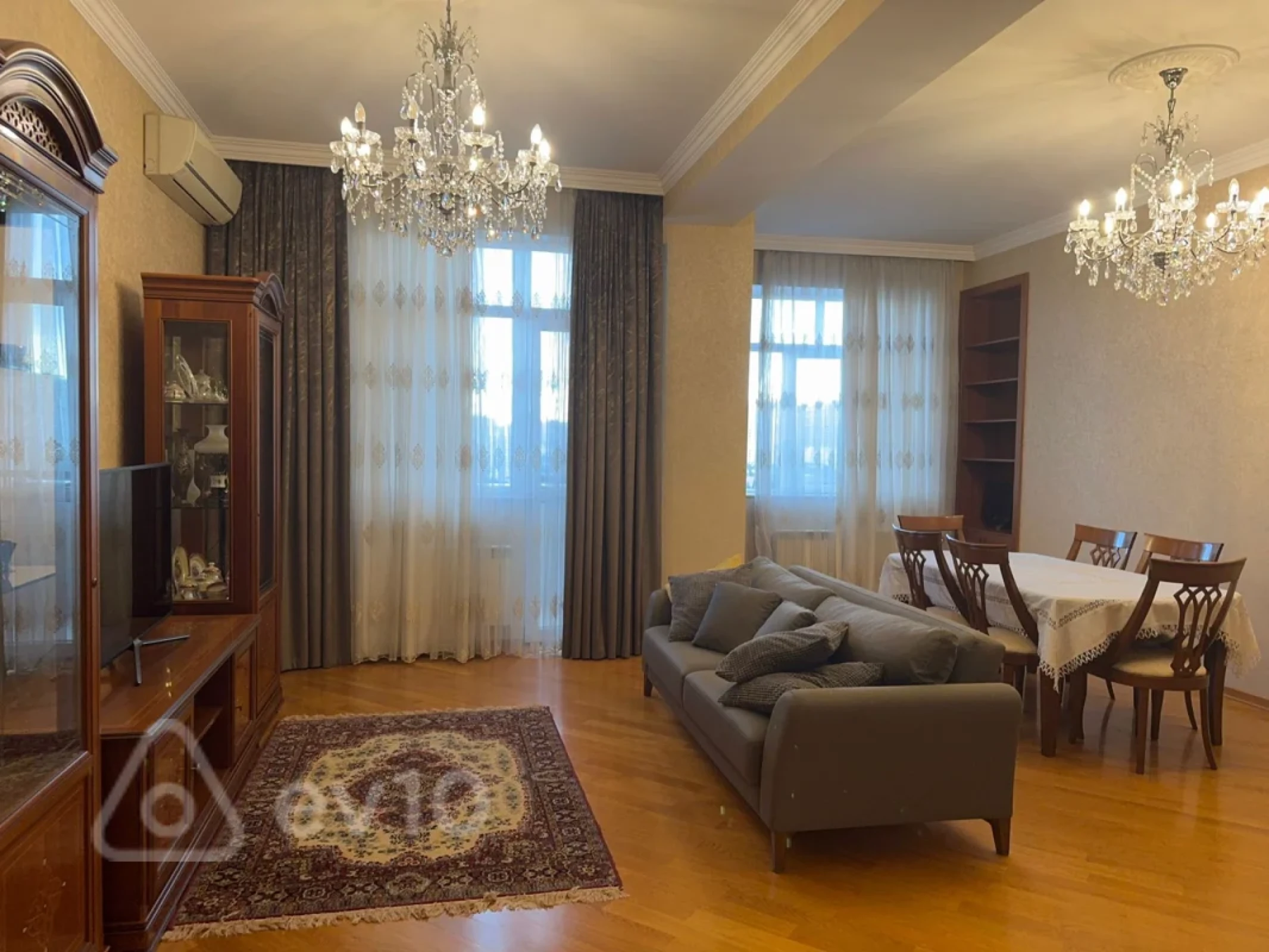 Kirayə verilir 2 otaqlı yeni tikili 125 m²