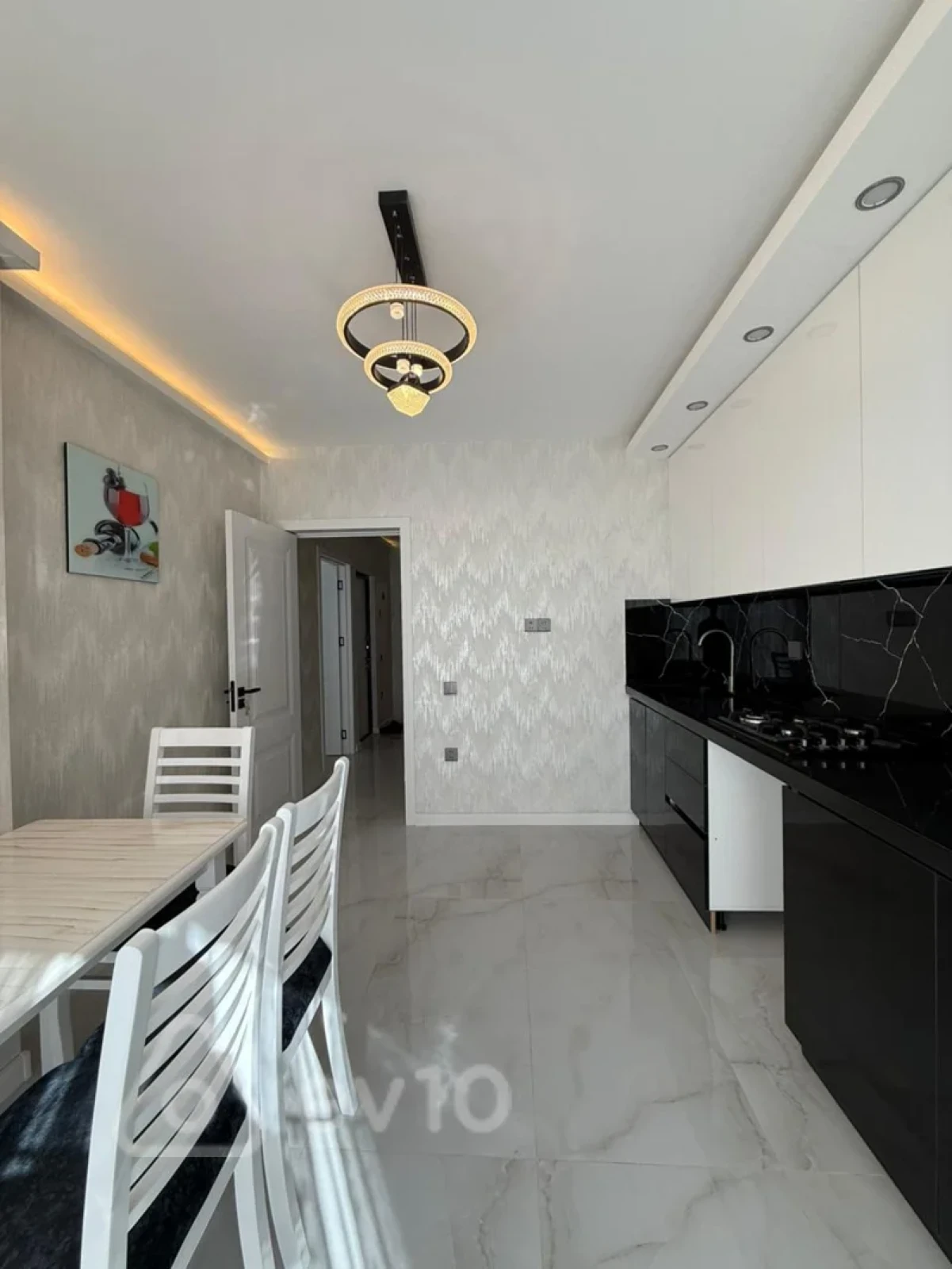 Satılır 2 otaqlı köhnə tikili 60 m²