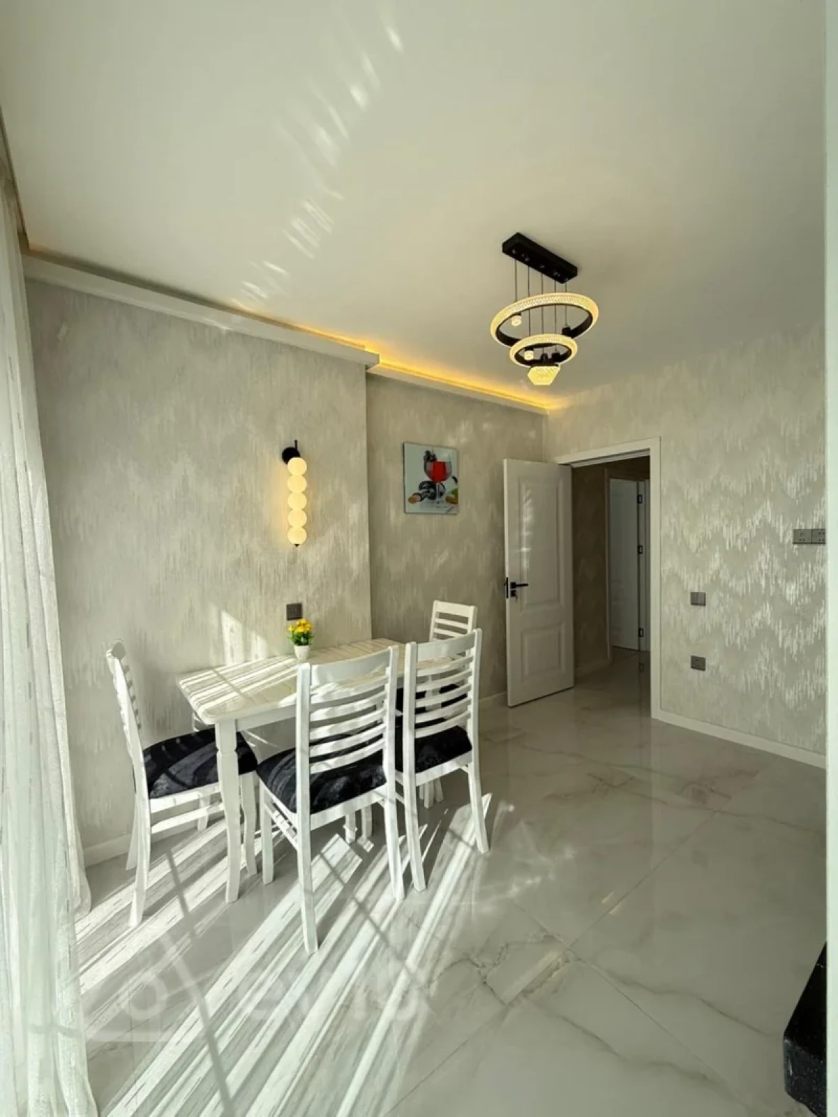 Satılır 2 otaqlı köhnə tikili 60 m²