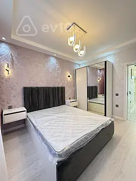 Satılır 2 otaqlı köhnə tikili 60 m²