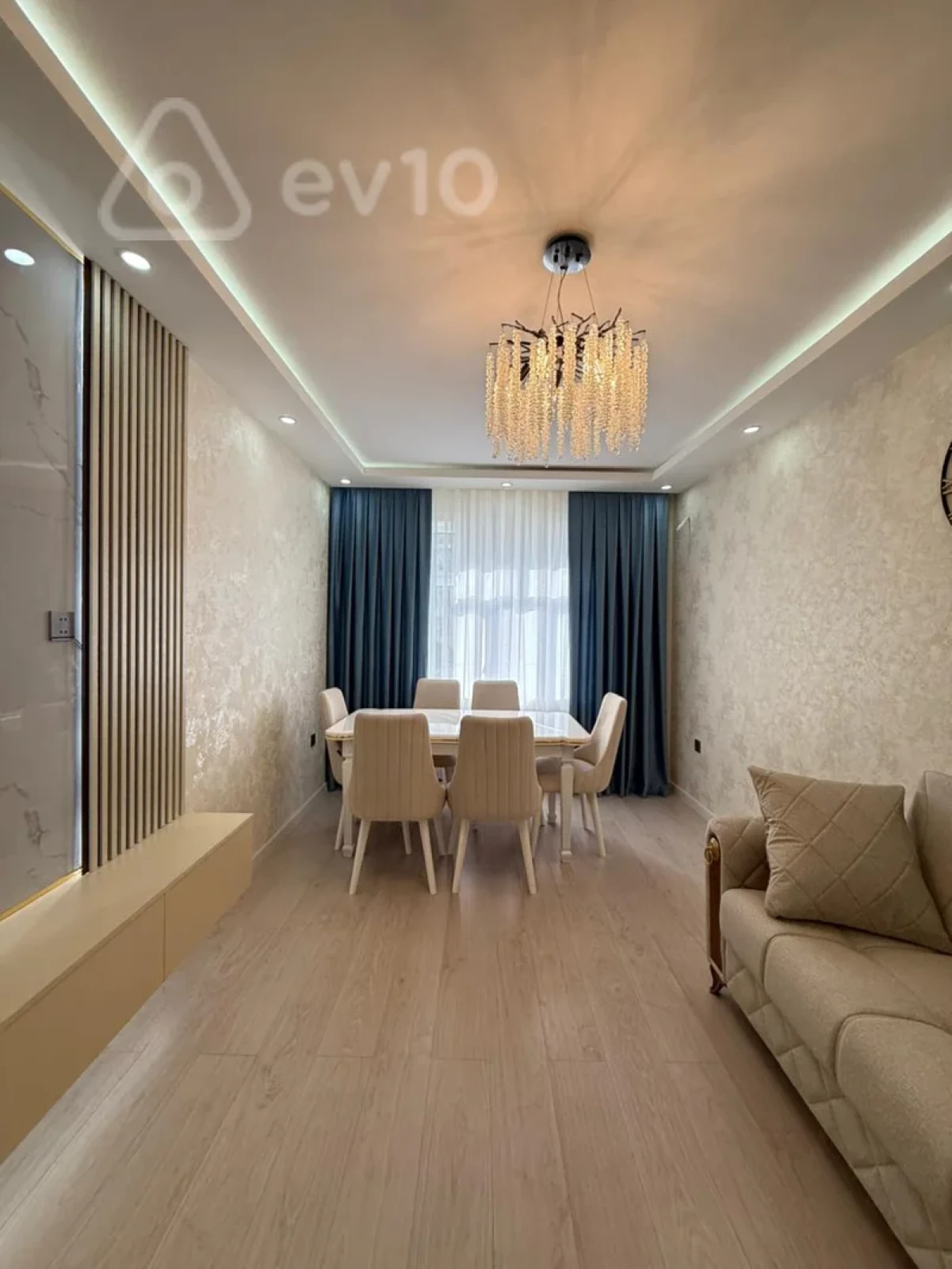 Satılır 2 otaqlı köhnə tikili 60 m²