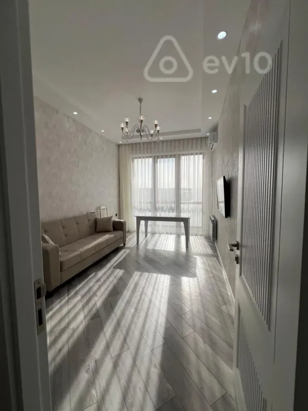 Kirayə verilir 2 otaqlı yeni tikili 60 m²