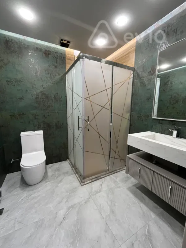 Satılır 2 otaqlı yeni tikili 80 m²