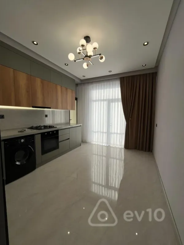 Satılır 2 otaqlı yeni tikili 80 m²