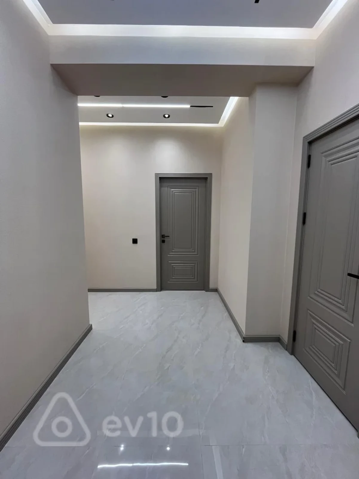 Satılır 2 otaqlı yeni tikili 80 m²
