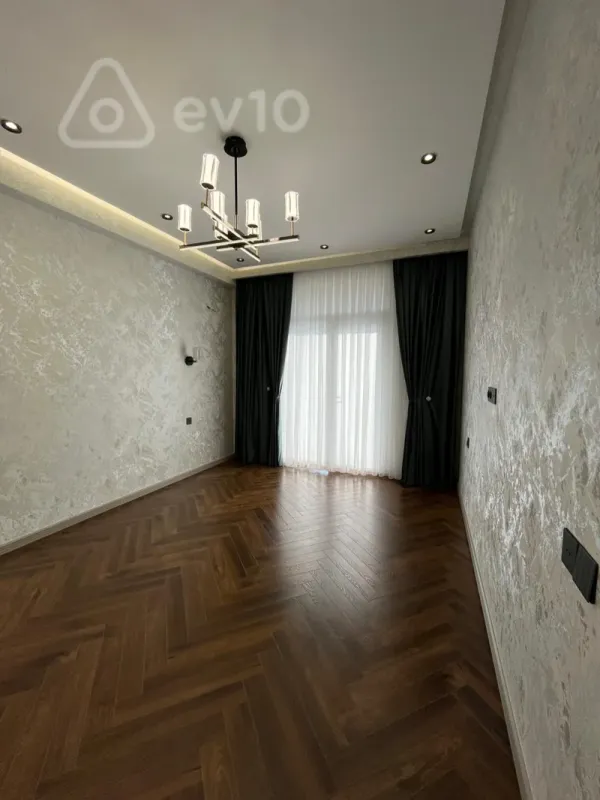 Satılır 2 otaqlı yeni tikili 80 m²