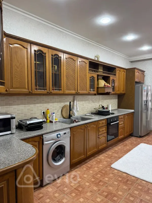 Satılır 3 otaqlı yeni tikili 137 m²