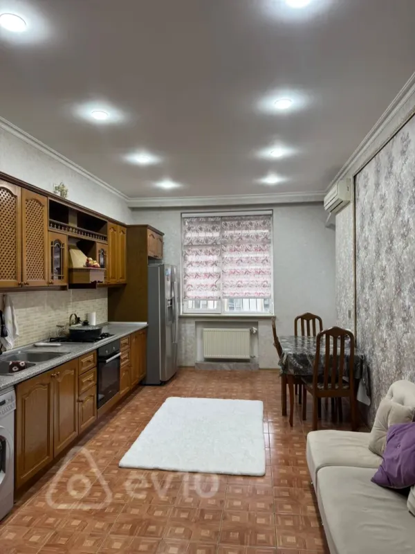 Satılır 3 otaqlı yeni tikili 137 m²