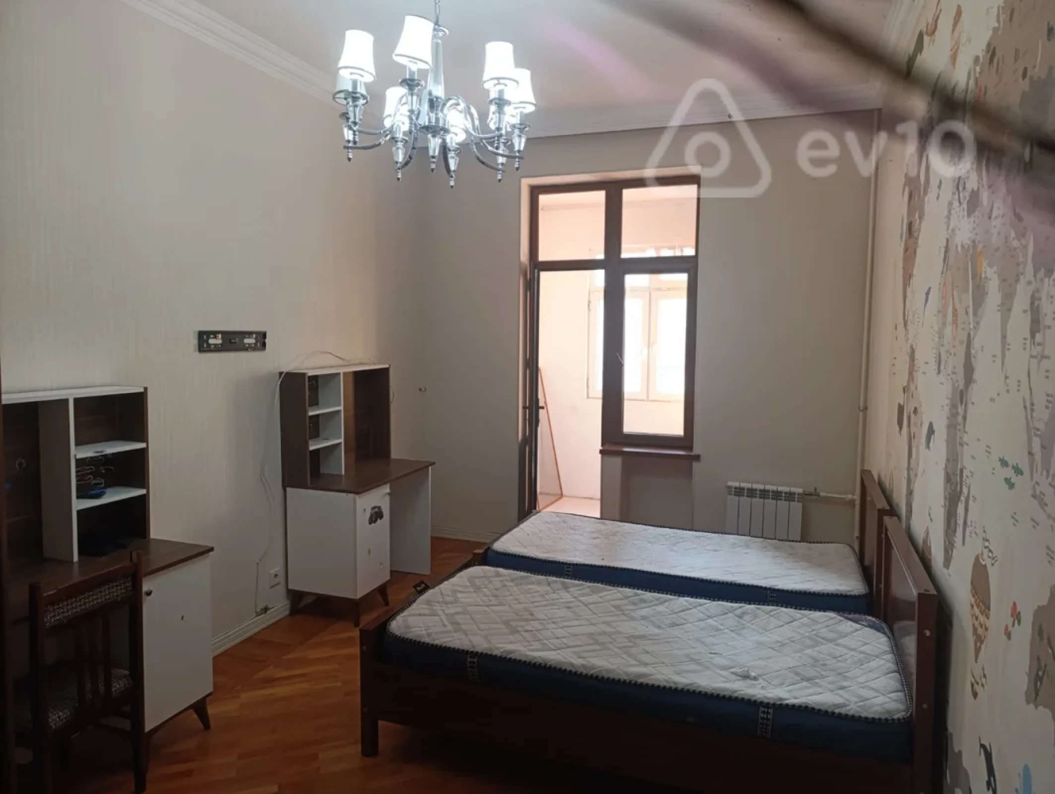 Kirayə verilir 3 otaqlı köhnə tikili 100 m²