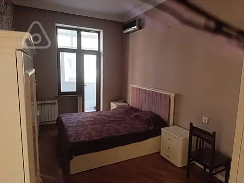 Kirayə verilir 3 otaqlı köhnə tikili 100 m²