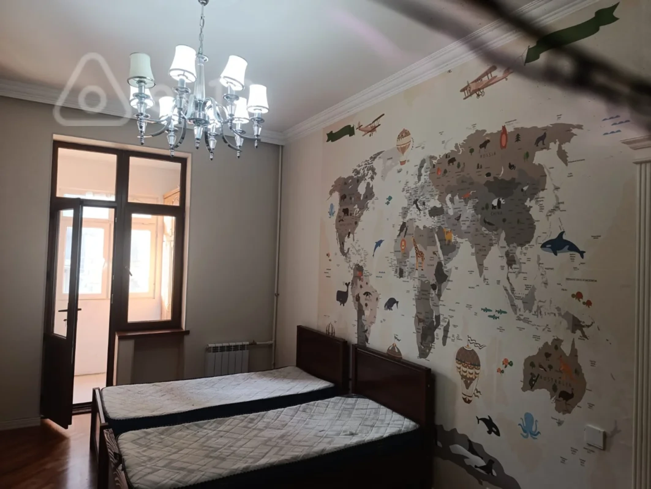 Kirayə verilir 3 otaqlı köhnə tikili 100 m²