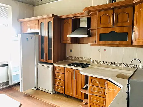 Kirayə verilir 3 otaqlı yeni tikili 70 m²