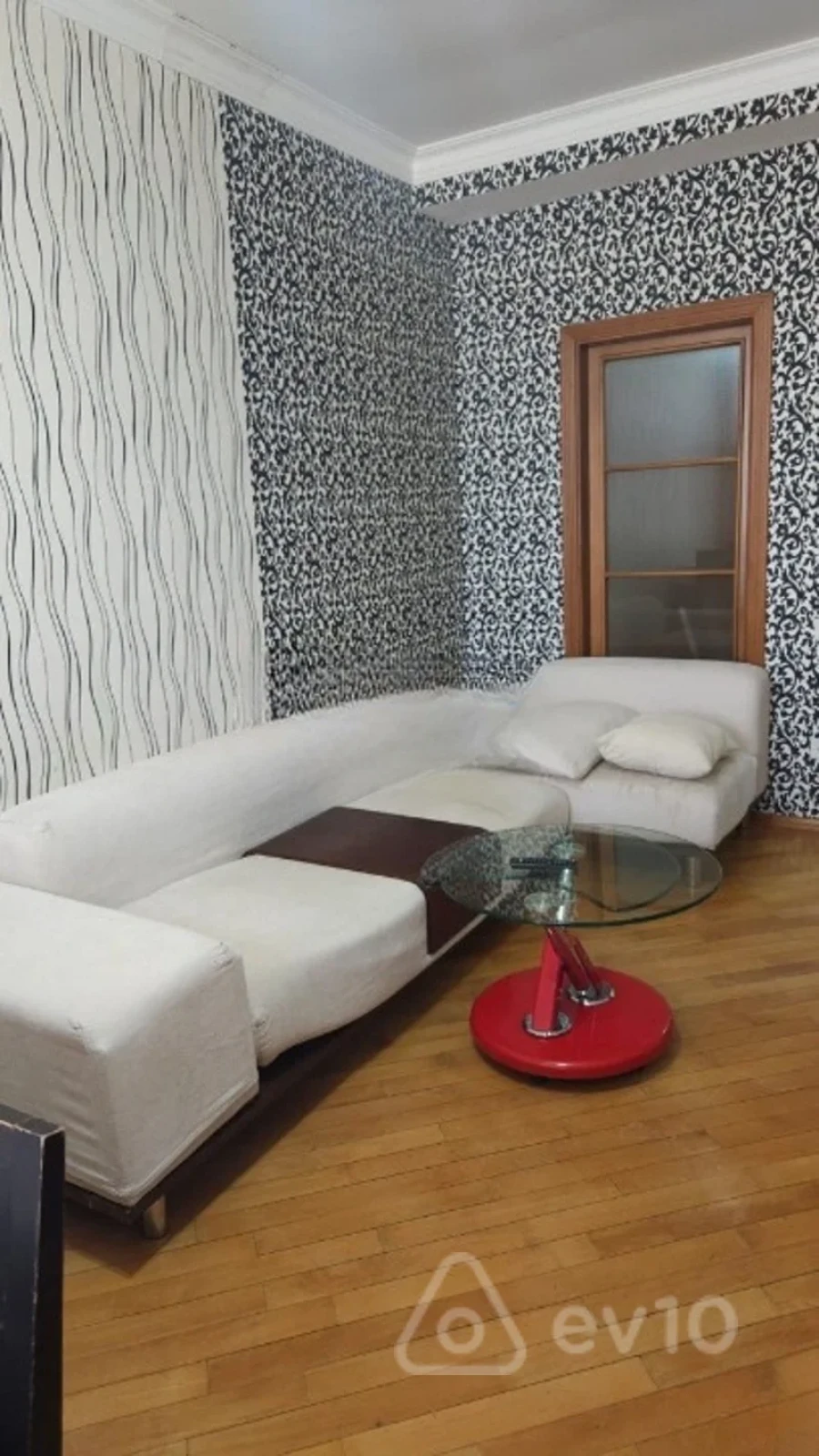 Kirayə verilir 2 otaqlı yeni tikili 70 m²