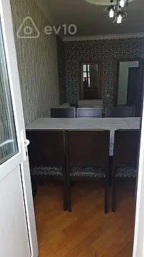 Kirayə verilir 2 otaqlı yeni tikili 70 m²