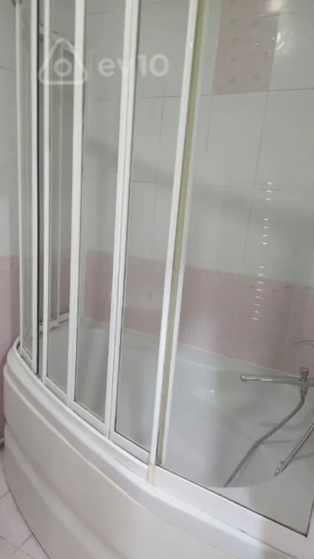 Kirayə verilir 2 otaqlı yeni tikili 70 m²