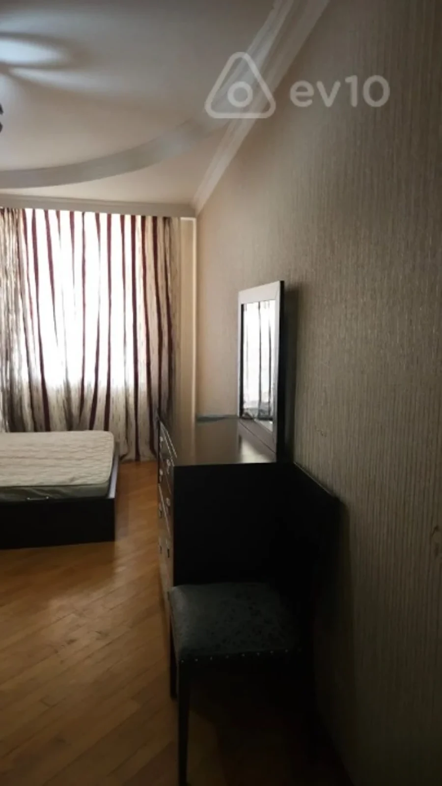 Kirayə verilir 2 otaqlı yeni tikili 70 m²