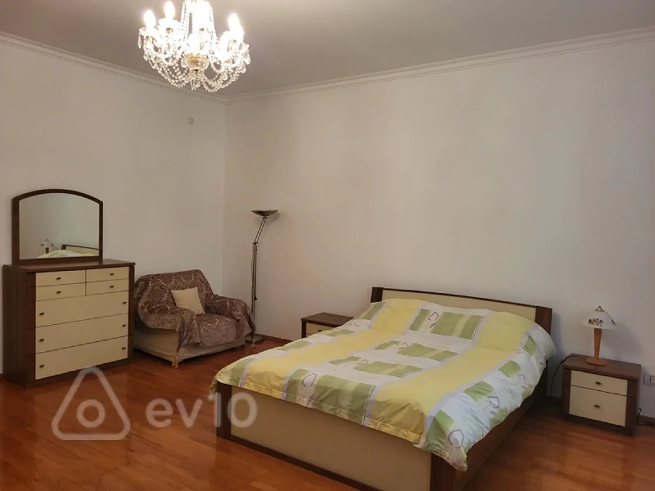Kirayə verilir 4 otaqlı yeni tikili 179 m²