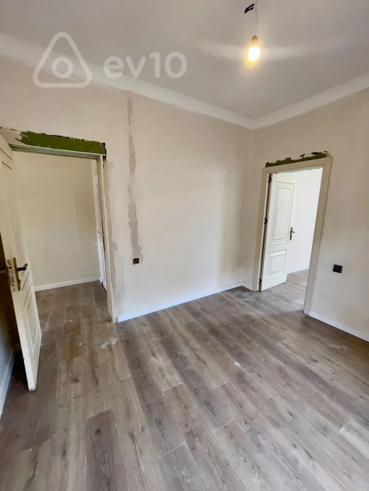 Satılır 3 otaqlı yeni tikili 85 m²