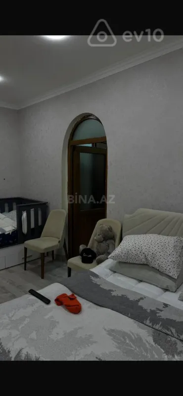 Kirayə verilir 2 otaqlı köhnə tikili 50 m²