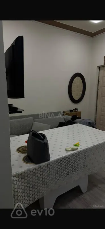 Kirayə verilir 2 otaqlı köhnə tikili 50 m²