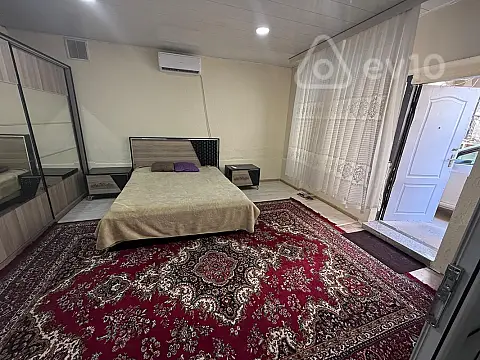 Kirayə verilir 2 otaqlı həyət evi 55 m²