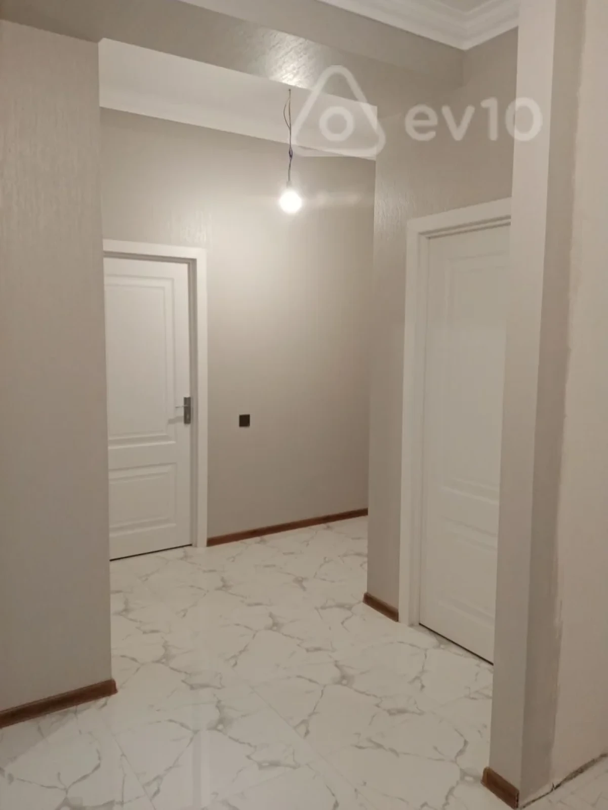 Satılır 3 otaqlı yeni tikili 81 m²