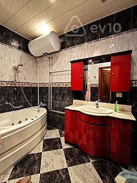 Kirayə verilir 4 otaqlı yeni tikili 220 m²