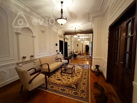 Kirayə verilir 4 otaqlı yeni tikili 220 m²