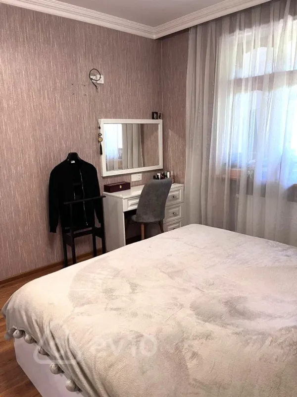 Satılır 3 otaqlı köhnə tikili 90 m²