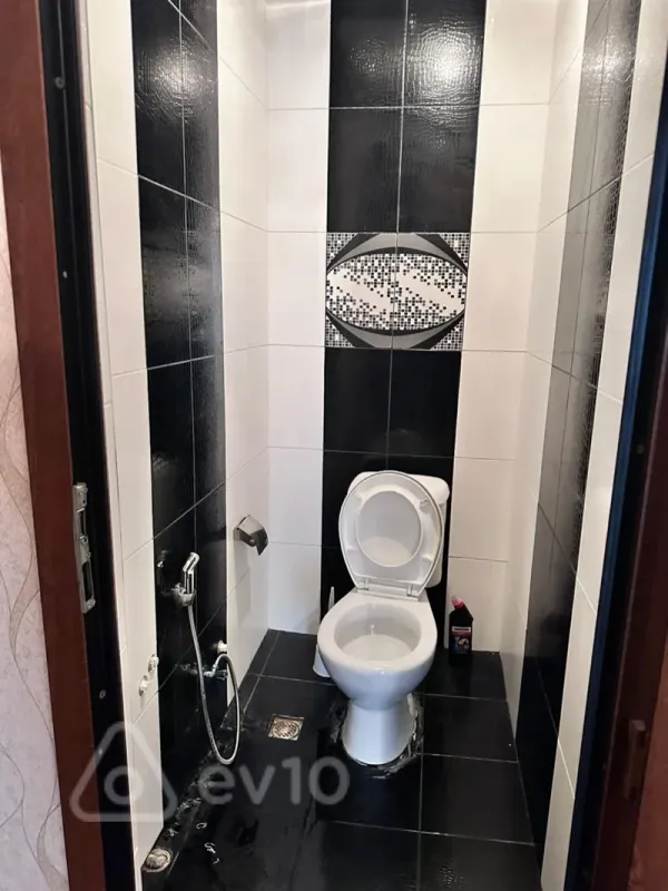 Kirayə verilir 2 otaqlı yeni tikili 65 m²