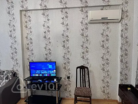 Kirayə verilir 2 otaqlı yeni tikili 65 m²